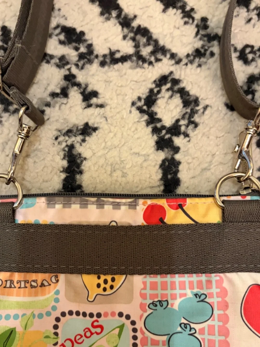 LeSportsac Fruit/ Veggie Farmers Market Three Zipper Crossbody Bag Purse Retired
